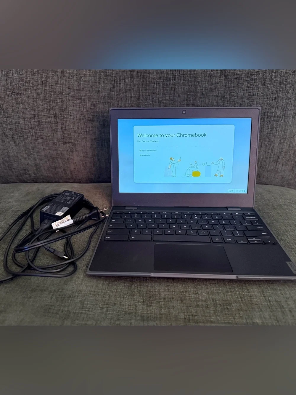Lenovo 100e Chromebook 2nd Gen Laptop